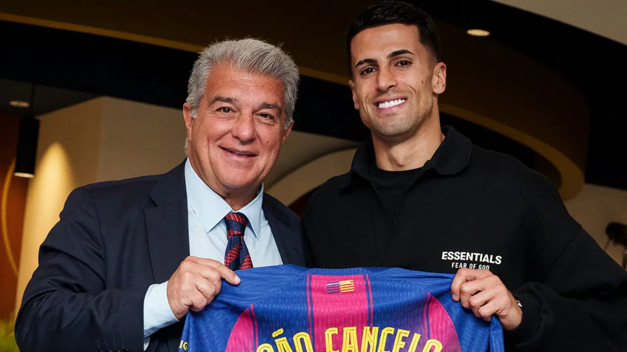 Barcelona Joao Cancelo transferini resmen açıkladı!