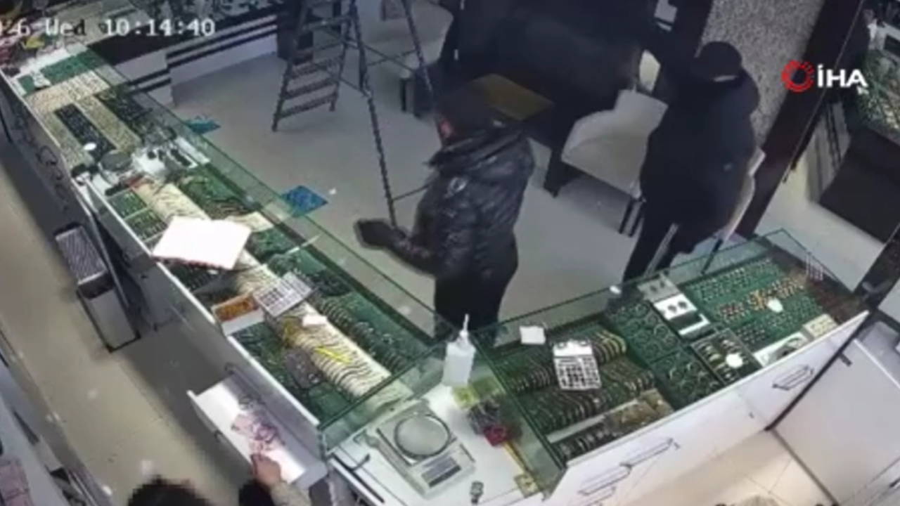 Başakşehir'de kuyumcu soygununu işletme sahibinin çığlıkları engelledi