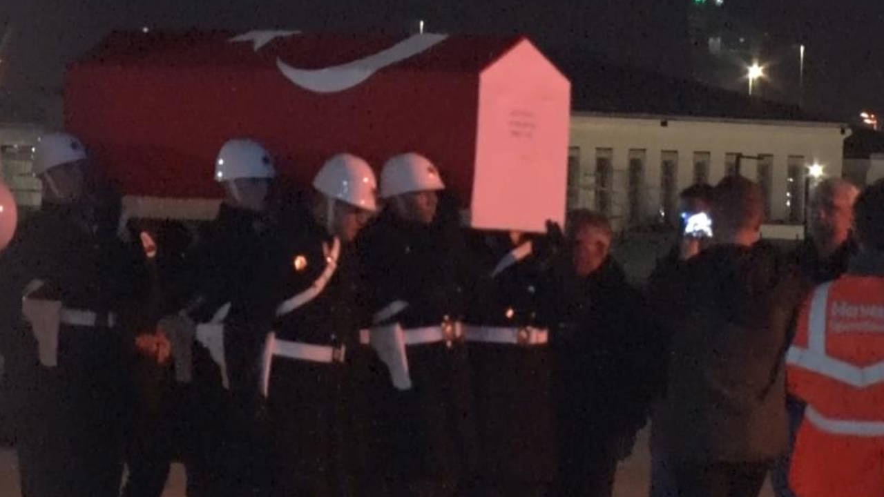 Şehit pilotun naaşı Türkiye'ye getirildi