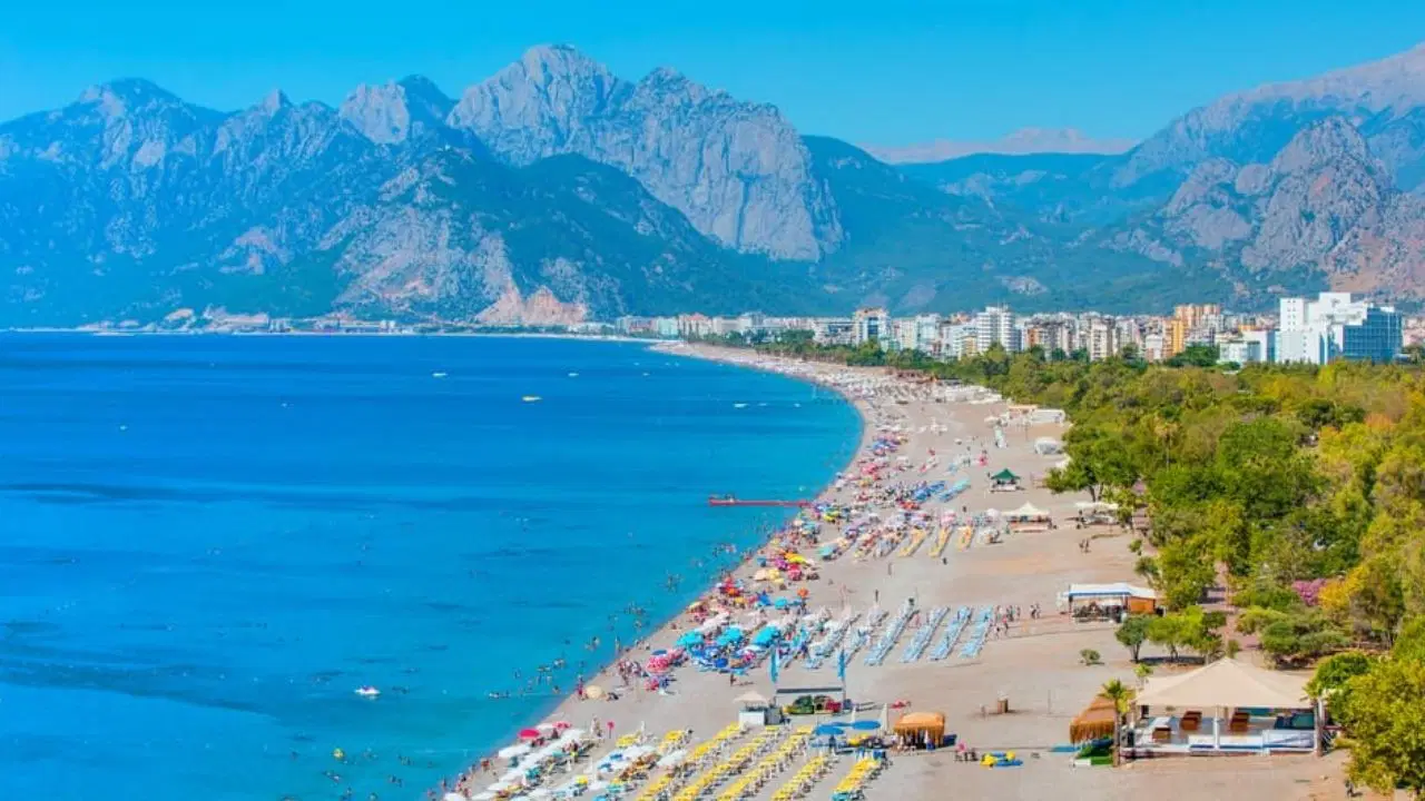 Turkey's Sea Water Temperatures for July 7 Released Amid Heatwave