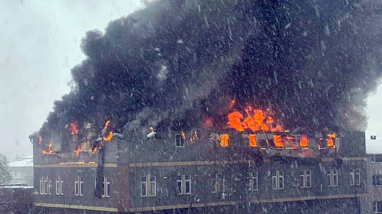 Tuzla'da fabrikada yangın çıktı! Ekipler müdahale ediyor