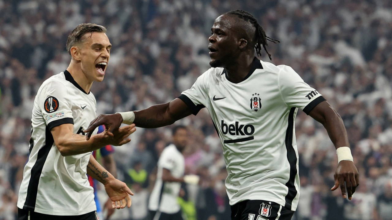 Dört gollü düelloda kazanan çıkmadı: Beşiktaş 2-2 Crystal Palace