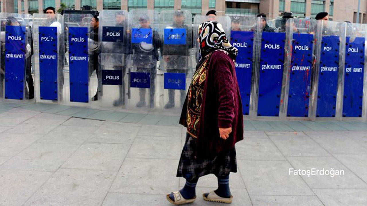 İmamoğlu'ndan fotoğraflı mesaj: ‘Adil bir kararın çıkmayacağını bilenler…’