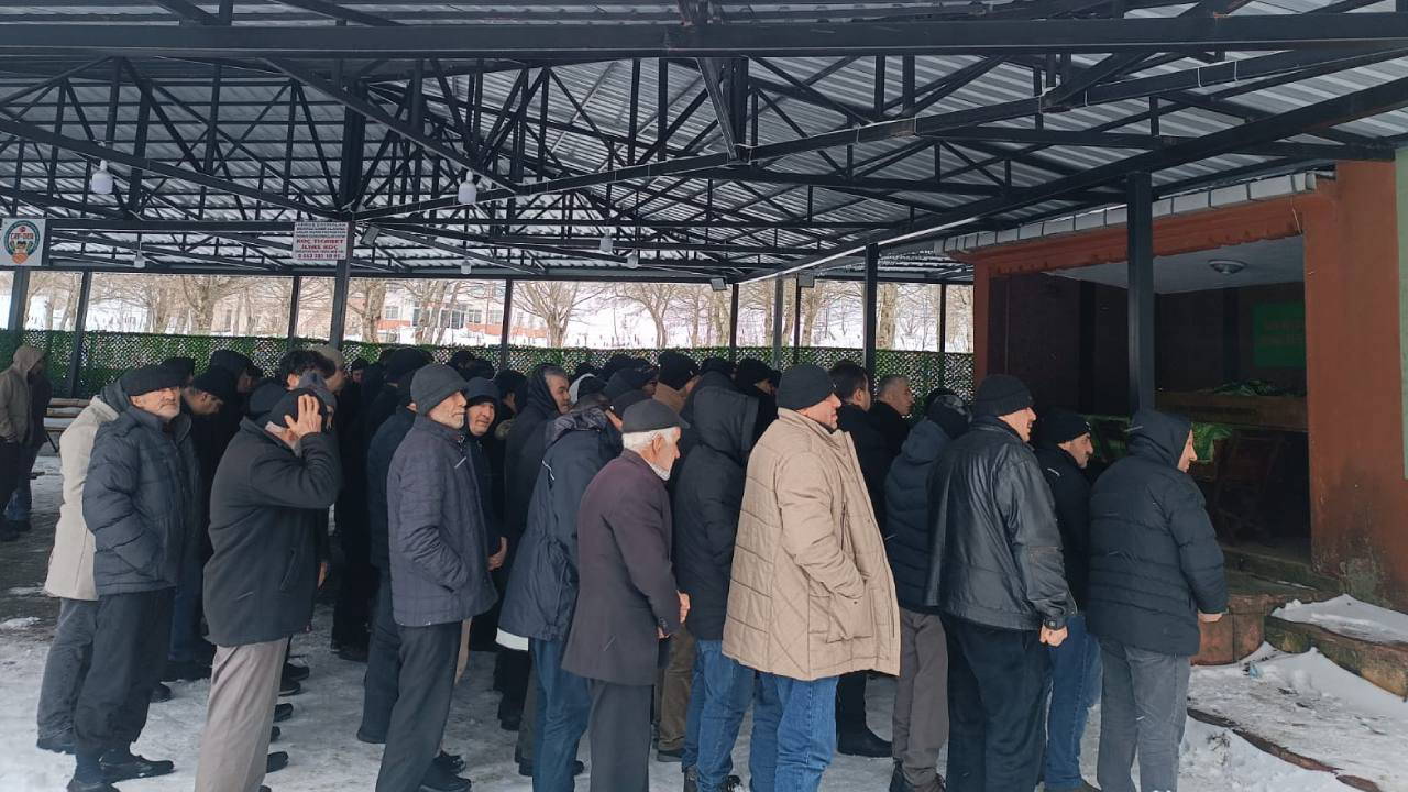 Ağabeyinin ölümüne dayanamadı... Aynı gün hayatını kaybetti!