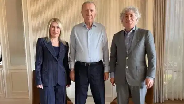 Akdeniz Üniversitesi Rektörü Özlenen Özkan ve eşi Ömer Özkan trafik kazası geçirdi