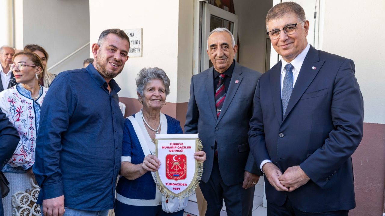 Cemil Tugay gazilerle buluştu