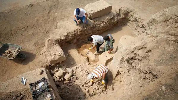 Kente girenlerin ilk durağıydı: Roma dönemine ait bin 600 yıllık hamam bulundu