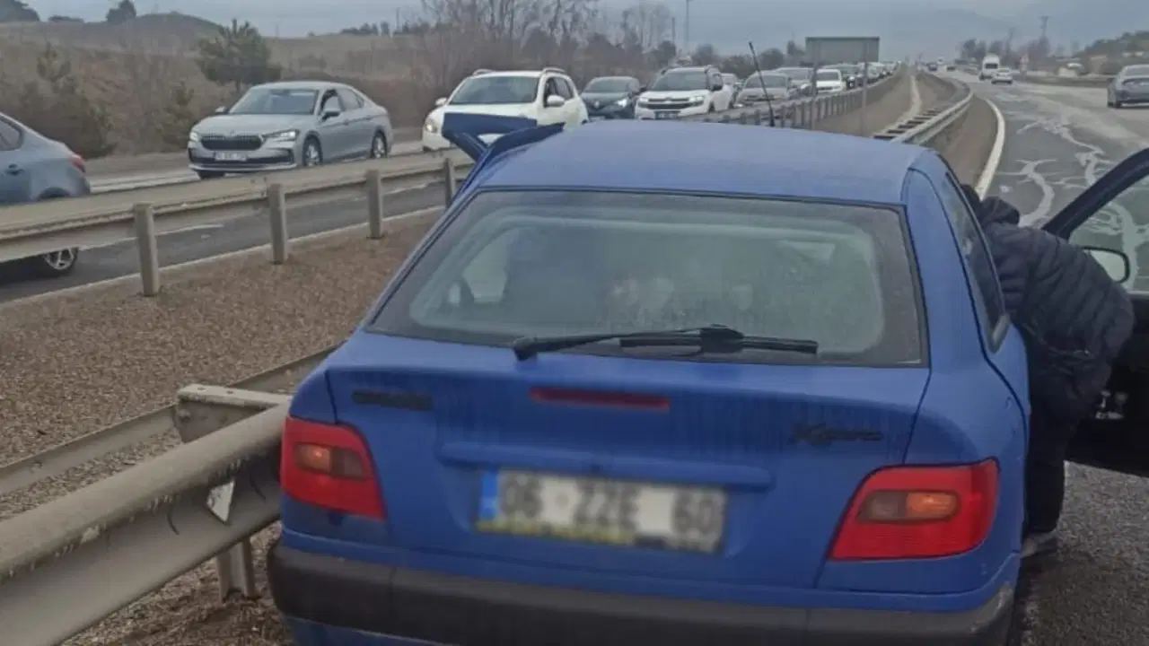 El freni çekilmeyen araç ölümüne neden oldu: Sürücü hayatını kaybetti, 3 yaralı!