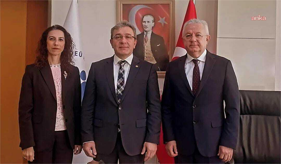 Türk Hemşireler Derneği'nden DEÜ Hemşirelik Fakültesi Dekan Vekilliği'ne kadın hastalıkları doktorunun atanmasına tepki