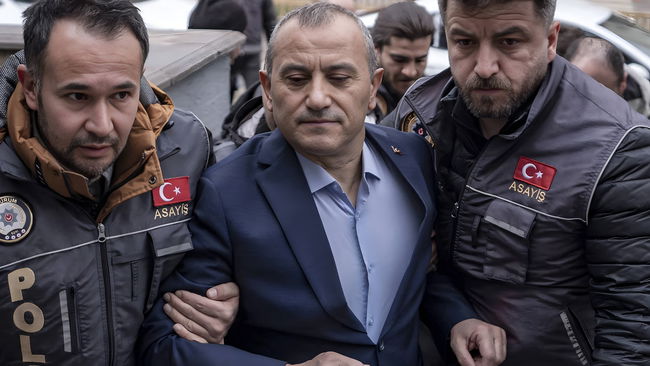 ‘Koyu Reisçiyim’ diyen AKP'li isimden 'u' dönüşü