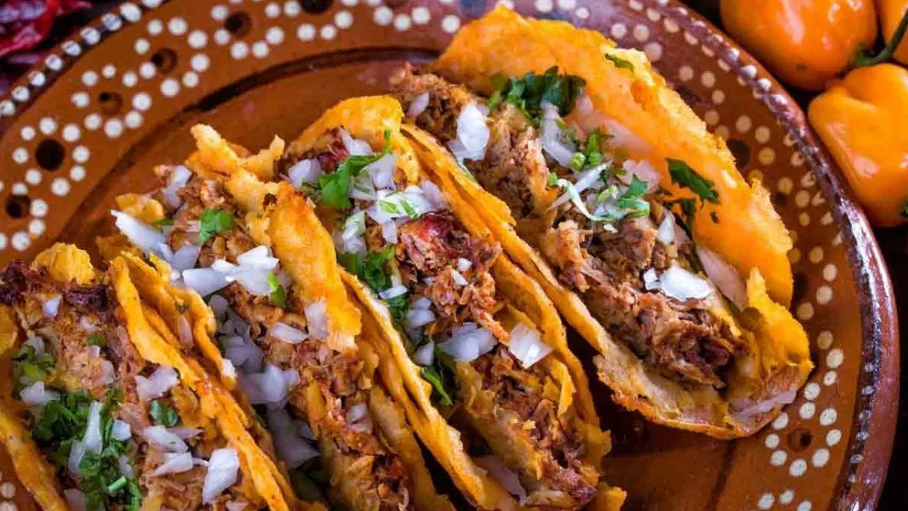Meksika'nın klasik lezzeti sofranızda: Taco tarifi