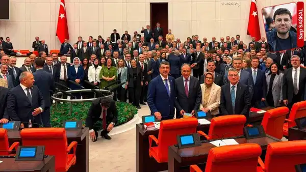 Çerçeve Yasa’yı 5 günde geçiren Meclis, demokratikleşmeyi yıllardır bekletiyor: Demokratikleşme uzun süredir raflarda