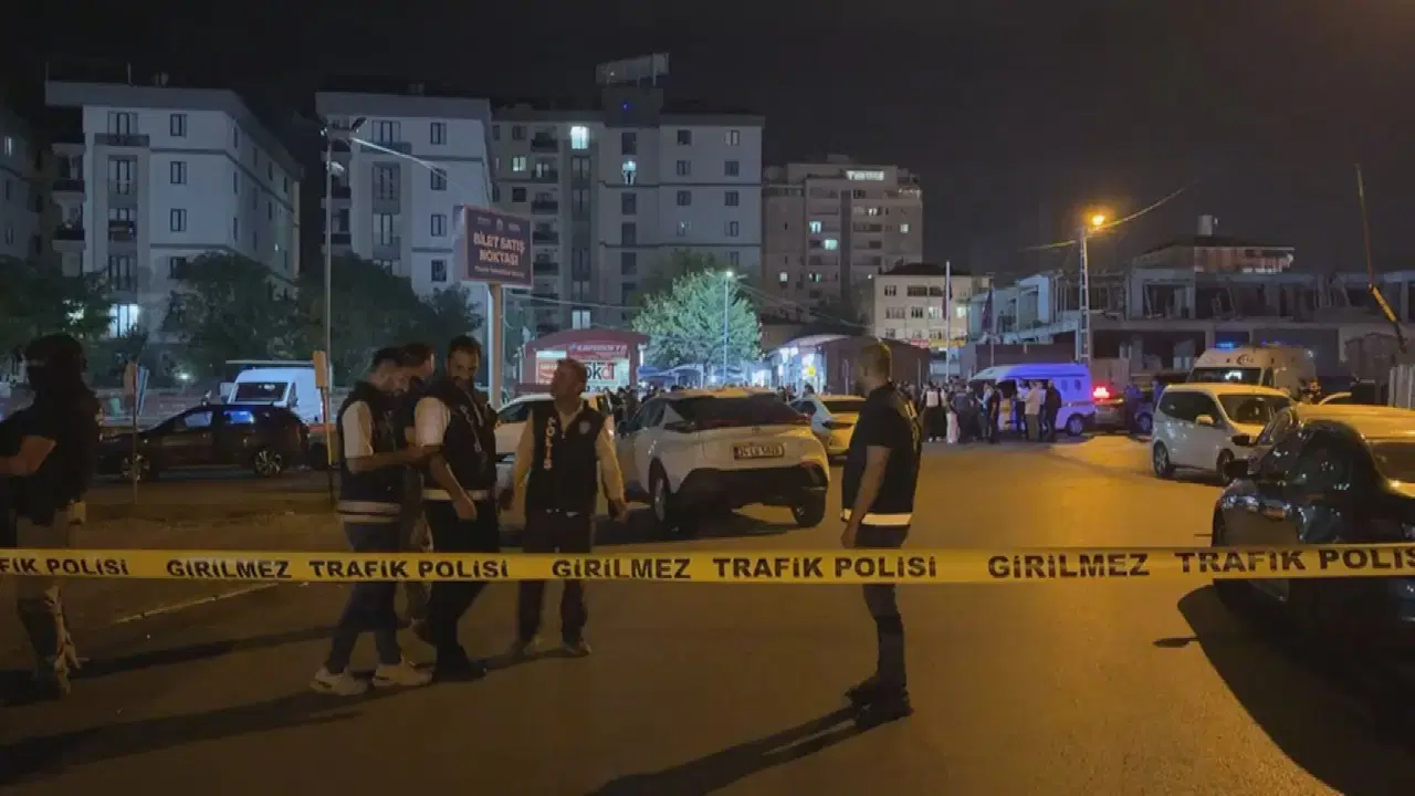 İstanbul'da IŞİD operasyonu: Polise ateş açtı, 1 kişi yaralandı! Şüpheli etkisiz hale getirildi