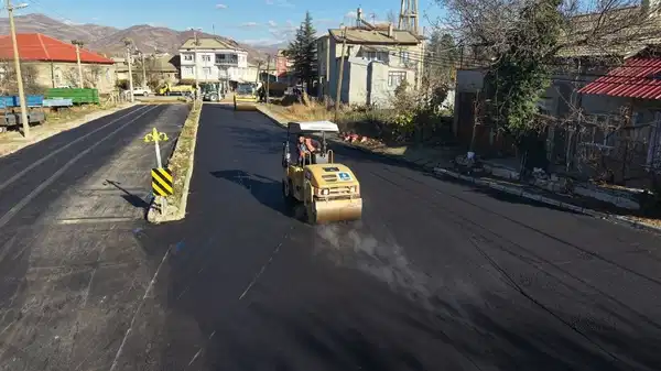 Seydişehir Belediyesi’nden Kesecik Mahallesi’ne sıcak asfalt 