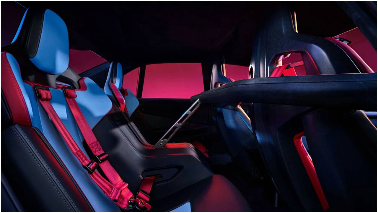 BMW tarihinin en güçlü M3'ü sınırları yeniden çiziyor! Sıralı altı silindirden dört elektrik motora...