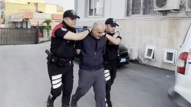 Köpeği sopayla öldüresiye darbetti: Gözaltına alındı