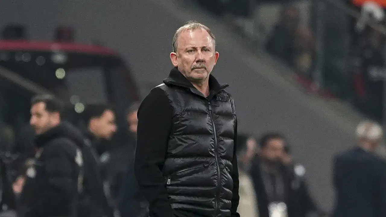 Sergen Yalçın'dan Beşiktaş camiasına mesaj: 'Taraftarın iyi bilmesi gereken bir şey var'