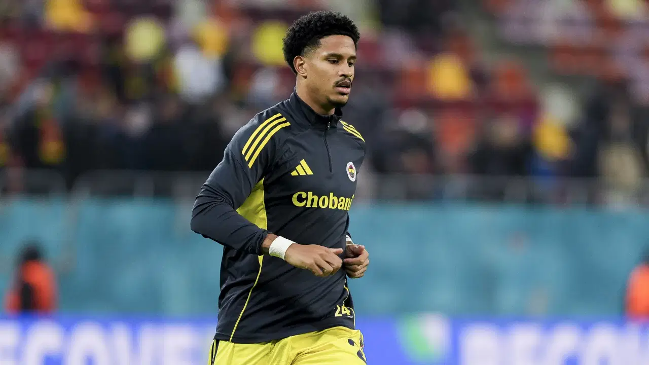 Fenerbahçeli Jayden Oosterwolde'den 'sol bek' iddialarına yanıt!