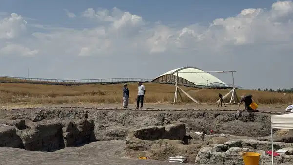 Çatalhöyük kazılarında dikkat çeken keşif: En büyüğü 6 aylık 8 bebek iskeleti bulundu!