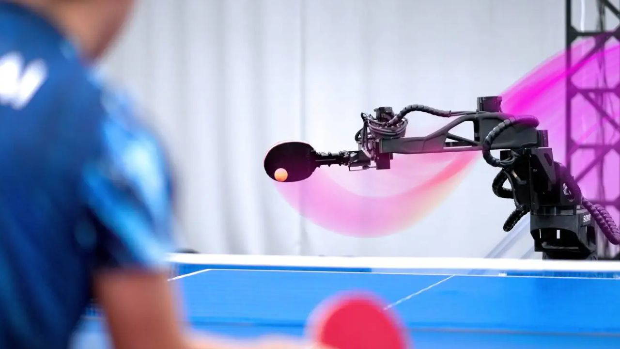 Fiziksel sporlarda yapay zeka devrimi: Masa tenisi robotu 'Ace' profesyonel şampiyonları dize getirdi
