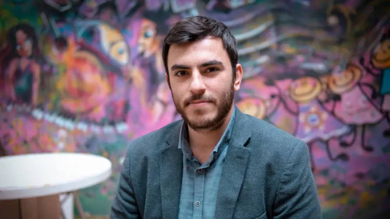 Tutuklu gazeteci İsmail Arı'nın ilk duruşması bugün