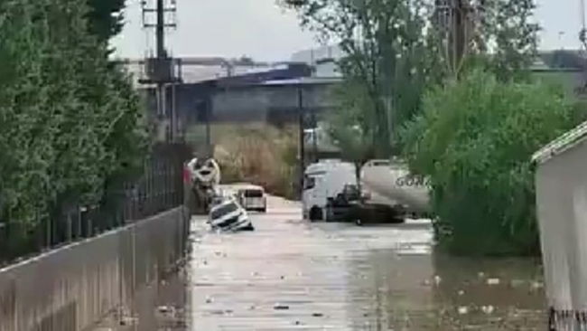 Kocaeli’yi sağanak vurdu:
