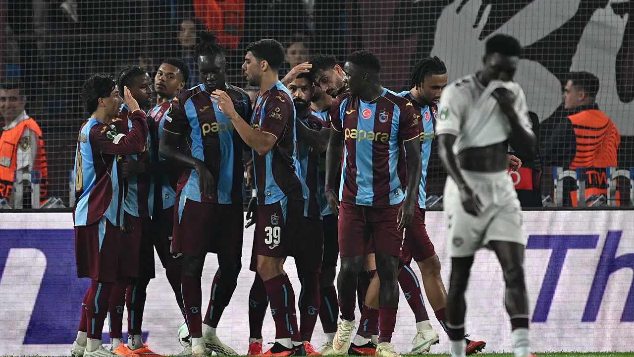 Spor yazarları Trabzonspor - Hearts maçını yorumladı: 'Büyük düşünmek için bütün şartlar oluşuyor'