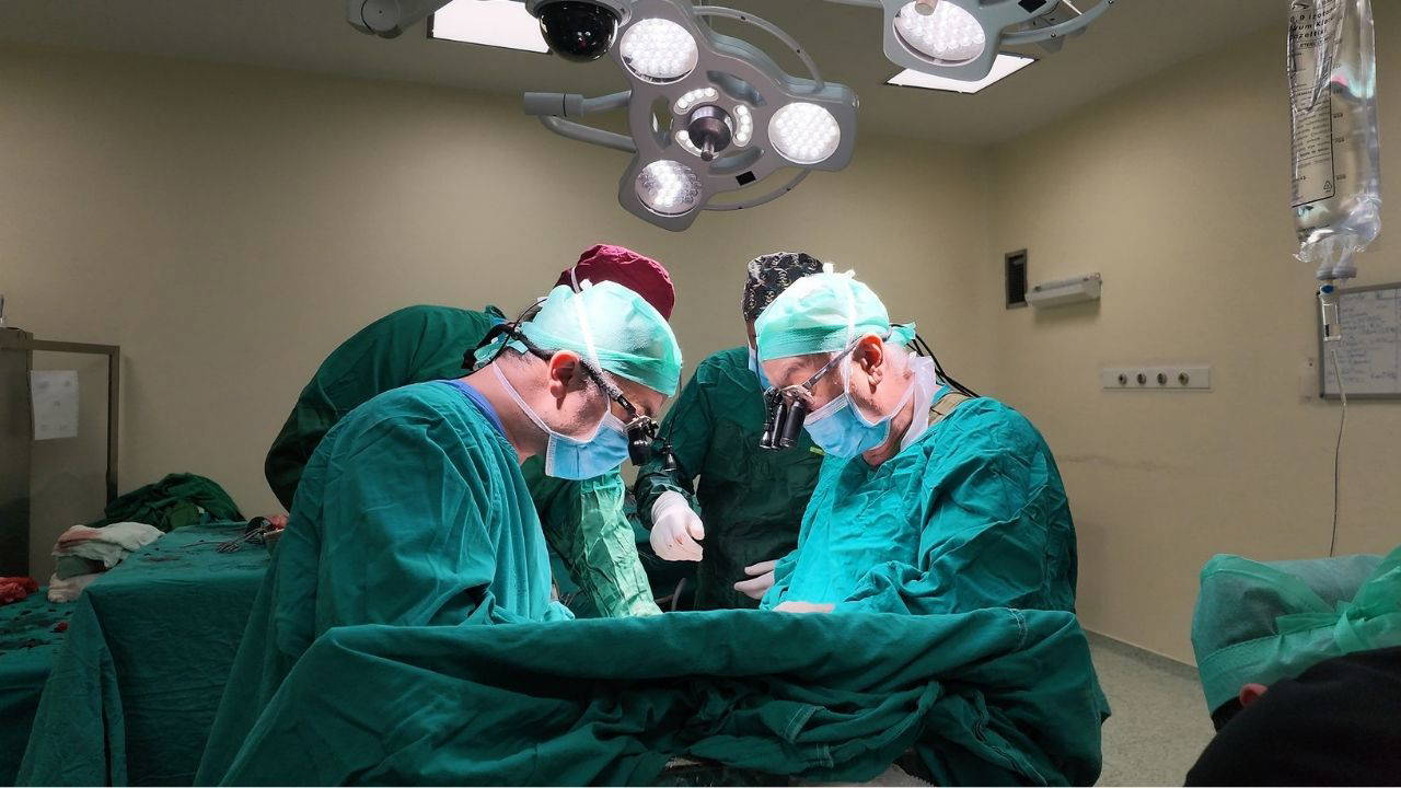 Dünyanın ilk 8'li çapraz karaciğer nakli, Malatya'da yapıldı