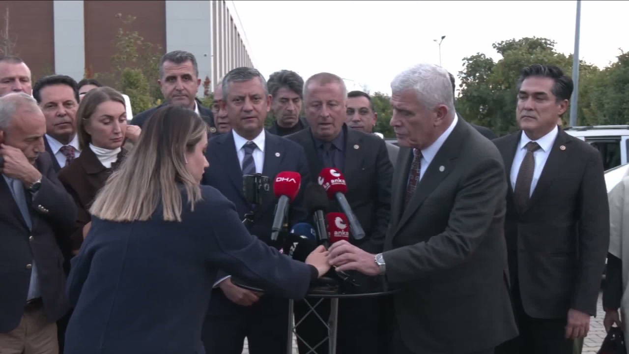 Özgür Özel: 'Esenyurt’a atadıkları kayyımın evinden milyon Eurolar çıkanlar, milletin gözünün önündedir'