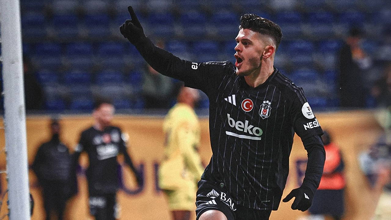 Menajerinden transfer iddialarına yanıt!