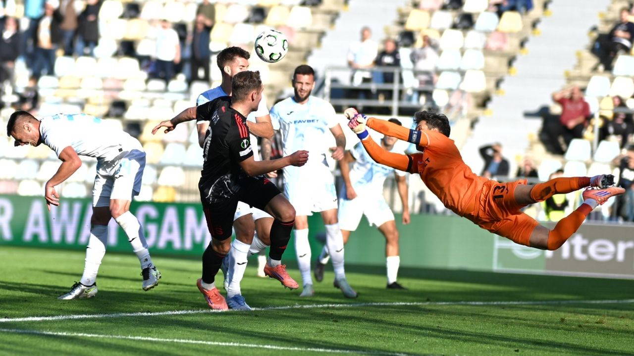 Erteleme maçında kazanan Rijeka!