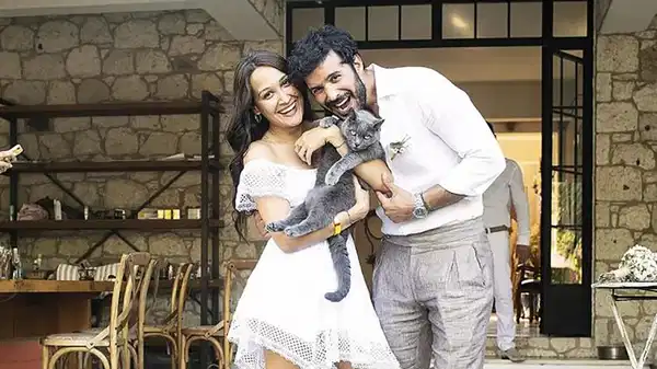 Gupse Özay'dan ayrılık iddialarına yanıt!