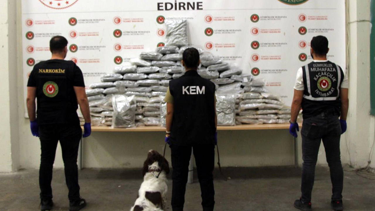 Piyasa değeri 54 milyon lira... Kapıkule'de 60 kilo esrar ele geçirildi: 5 gözaltı