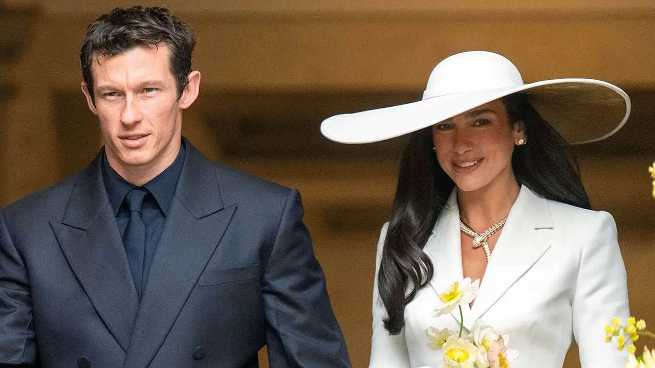 Milyonluk gelinlik, 3 gün 3 gece düğün: Dua Lipa ve Callum Turner balayında görüntülendi