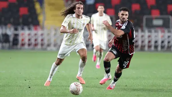 Spor yazarları Gaziantep FK - Fenerbahçe maçını yorumladı: '5 maçta 2 galibiyet alan Fenerbahçe nasıl şampiyon olacak?'