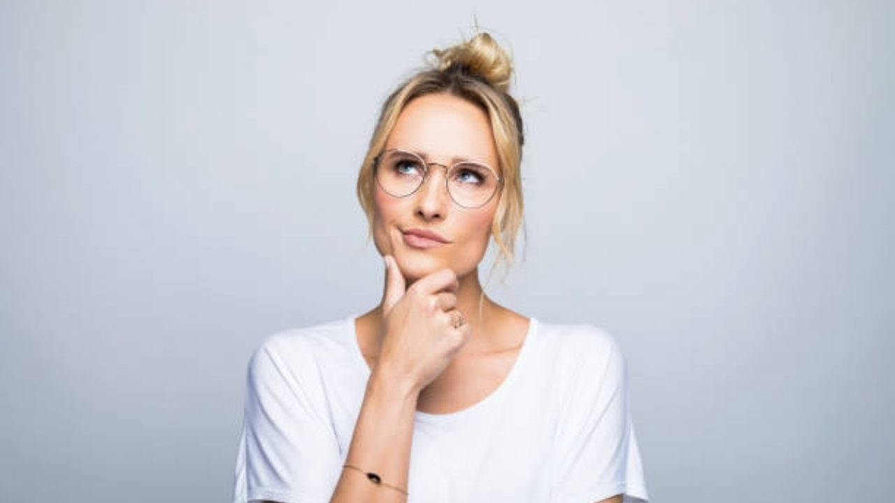 Küçük ayrıntılarla kocaman şüpheler yaratan 4 burç: Bu burçlar adeta zihinlerinde bir dedektif taşıyor...