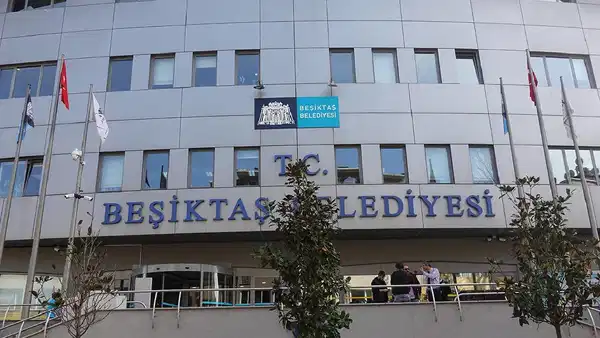Son dakika... Beşiktaş Belediyesi'ne operasyon: Eski başkan yardımcısı da gözaltına alındı