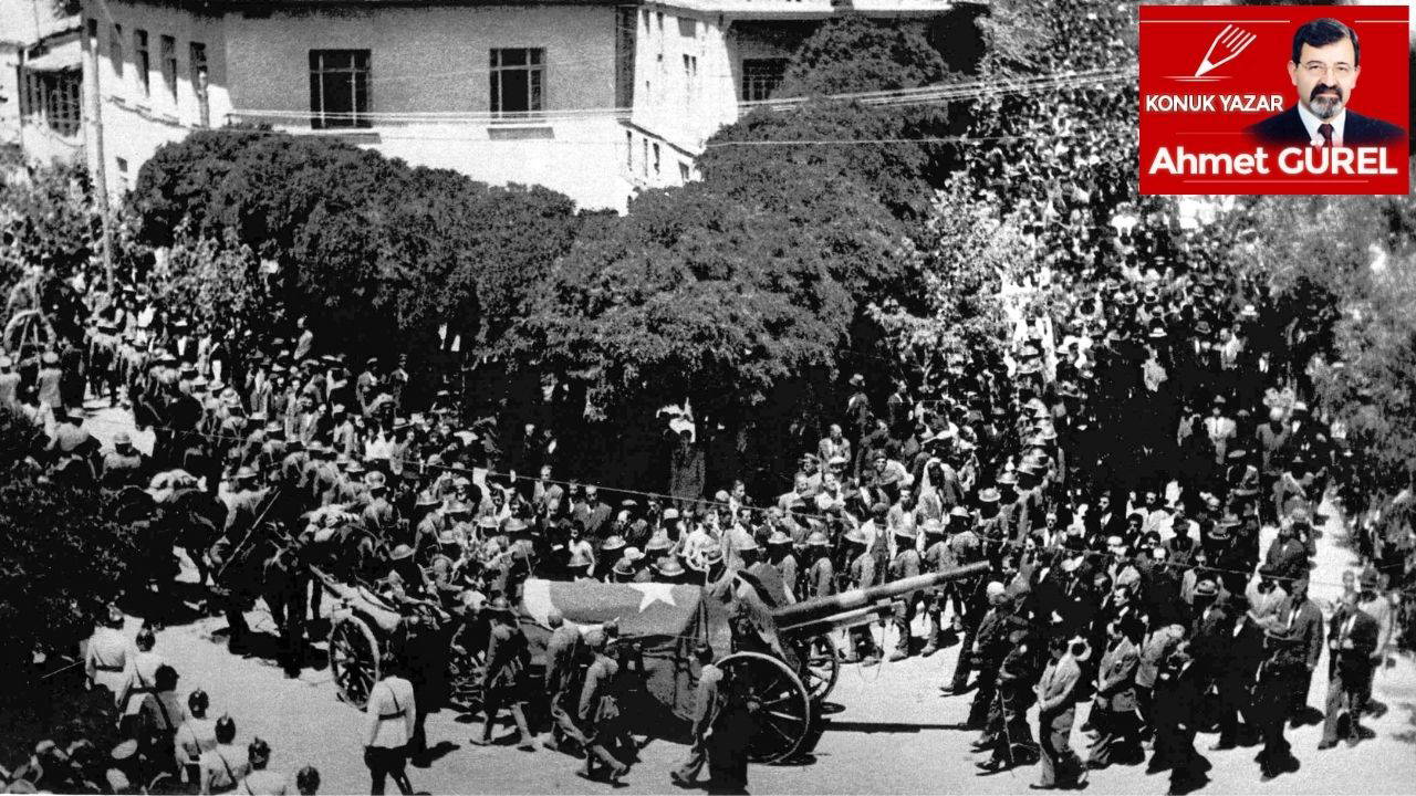 Atatürk’ü nasıl anmalıyız?