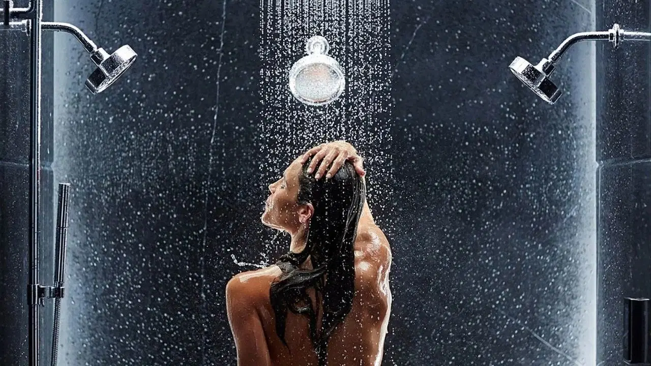 Duşta aşırıya kaçanlar dikkat: Cilt sağlığına zarar verebilir