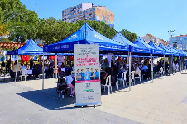 Karabağlar Municipality's employment office places over 2,000 in jobs