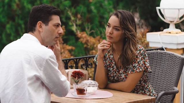 Mutlu Aile Tablosu filminin konusu ne? Mutlu Aile Tablosu filminin oyuncuları kim?