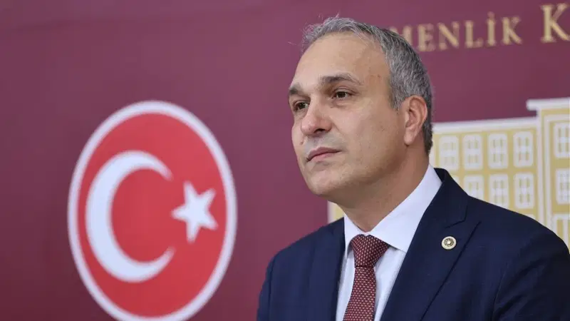 CHP'li Özçağdaş'tan Tekin'e MEB kampüsü sorusu: Emlak Konuta mı devredildi?