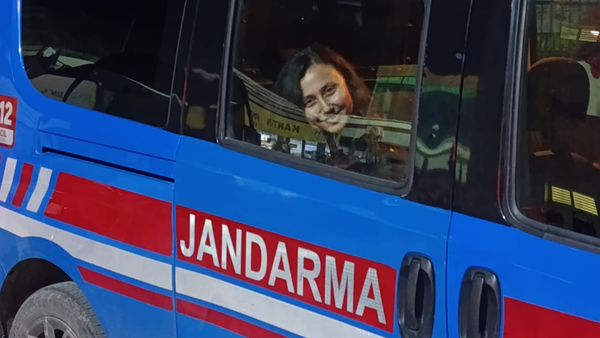 Akbelen direnişçisi Esra Işık İzmir'e sevk edildi!