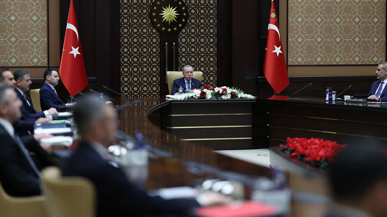 Erdoğan Başkanlığında Siber G&uuml;venlik Kurulu Toplandı: Bakanlar ve MİT Başkanı Katıldı
