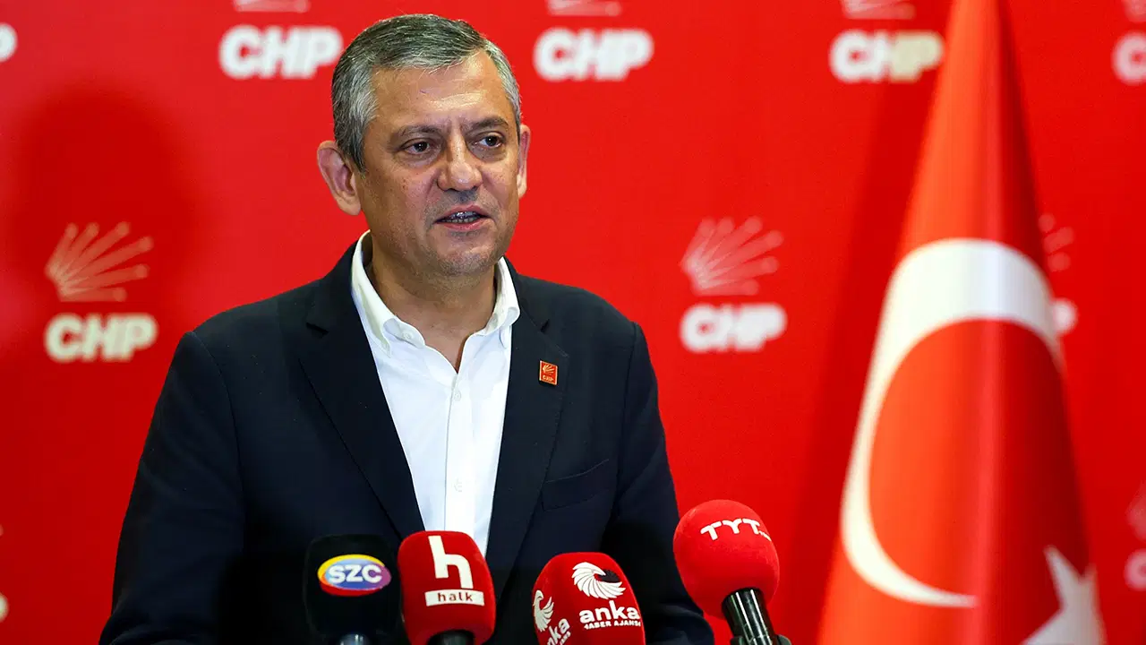 Son dakika... Özgür Özel yarın CHP grubunu toplayacak: Parti Meclisi toplantısı kararı