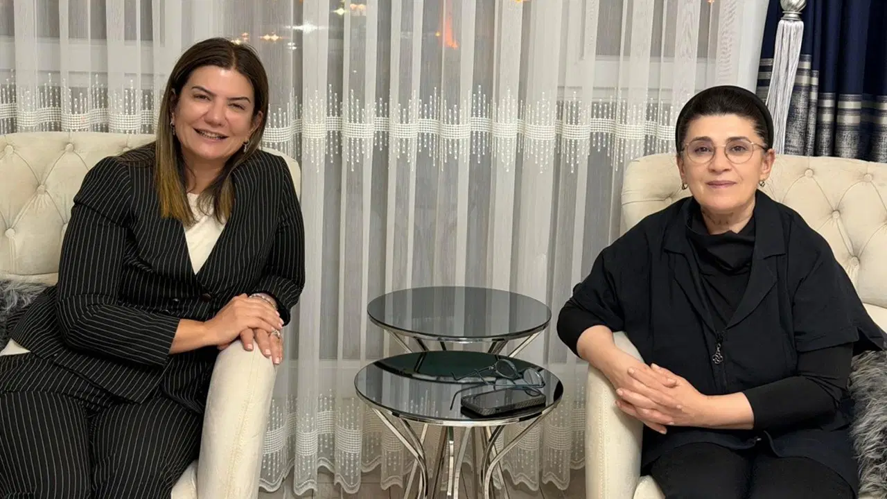 AKP'den Leyla Zana'ya destek ziyareti