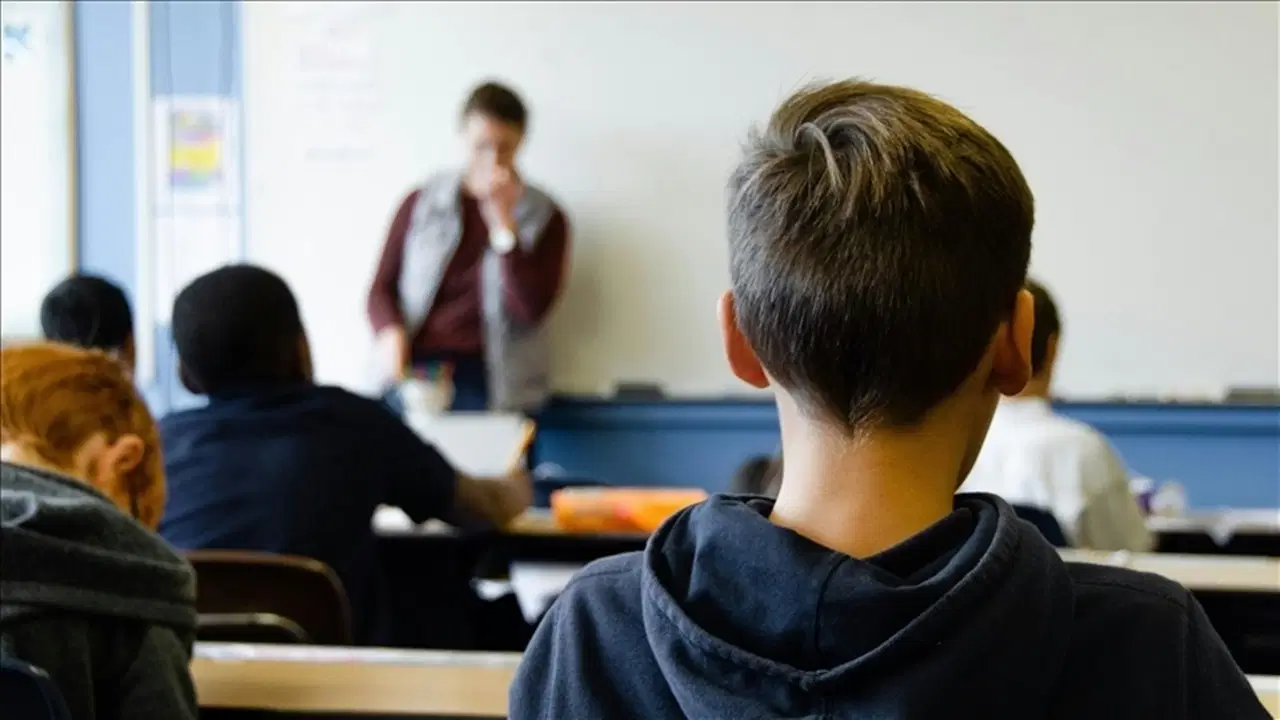Yedi çocuktan birinin akran şiddetine uğradığına dikkat çeken uzmanlar: Zorbalık öğreniliyor