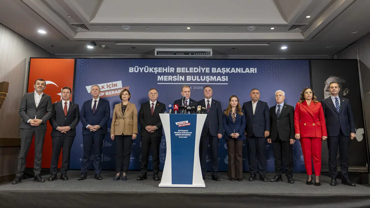 CHP'li büyükşehir belediye başkanlarından ortak açıklama: 'Özgür Özel liderliğinde, partimizi iktidara getireceğiz'