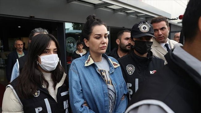 6,3 milyon takipçili hesabı kapatılmıştı...
