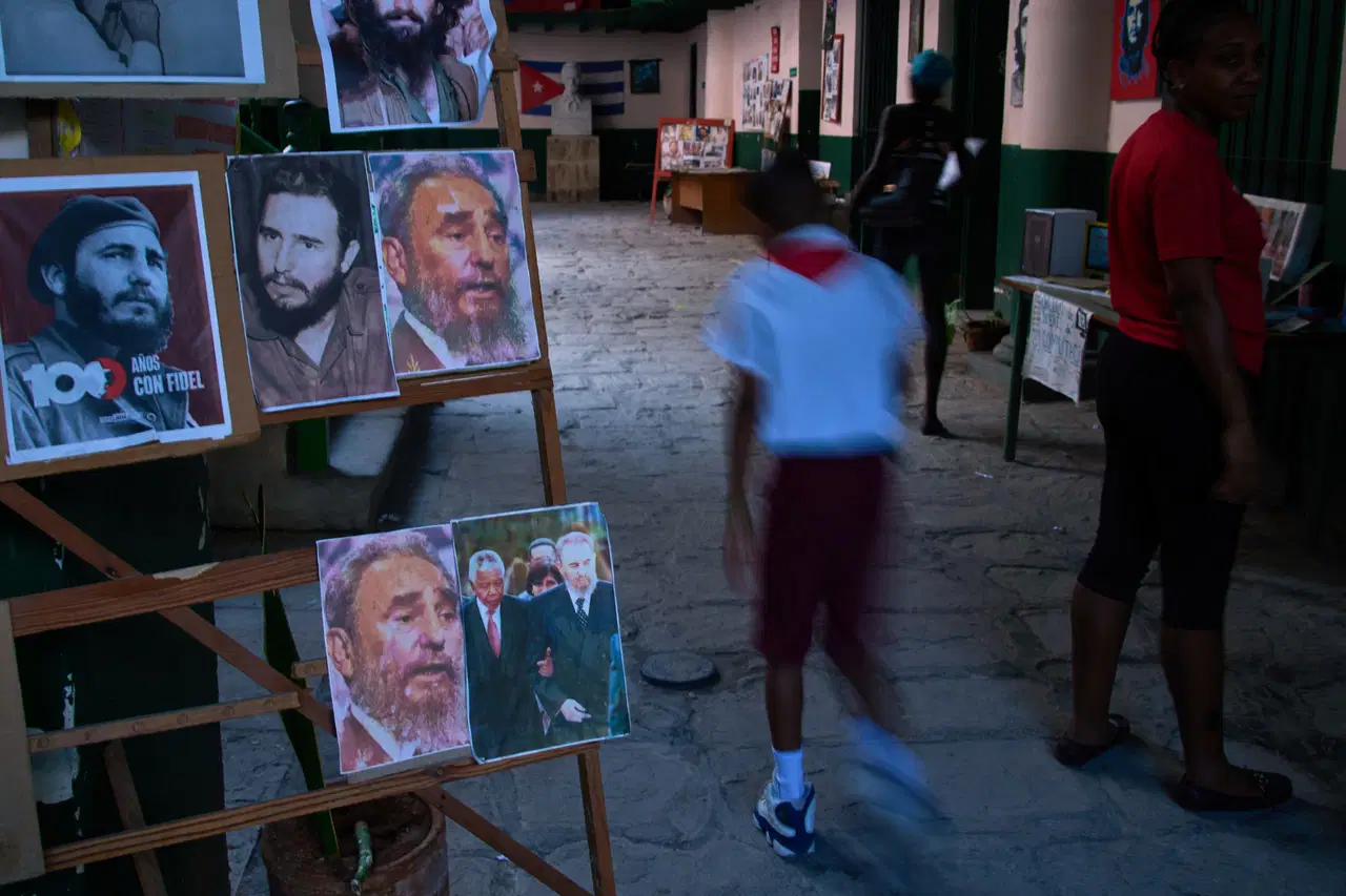 Küba’da alarm durumu: Karanlığa gömüldü, elektrik sistemi çöktü